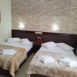 Aparthotel Pigasos *