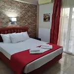 Aparthotel Pigasos *