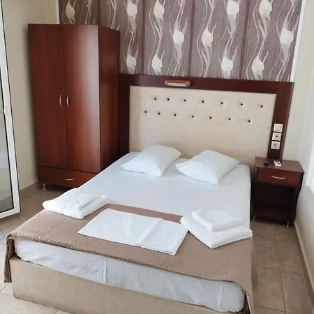 Aparthotel Pigasos